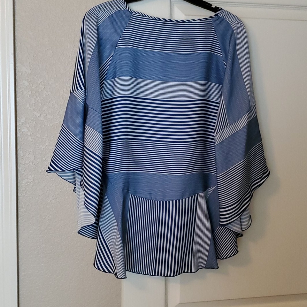 Blouse - Picture 2 of 2
